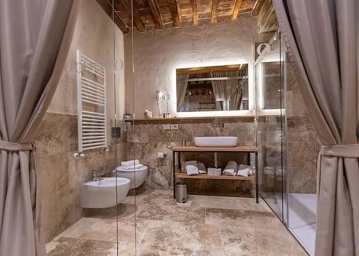 Truffle House Tuscany Magnatum Pico * Монтепульчано
