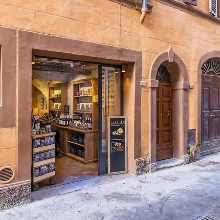 Truffle House Tuscany Magnatum Pico Montepulciano